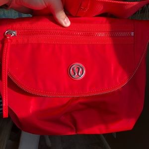 Red lululemon festival bag